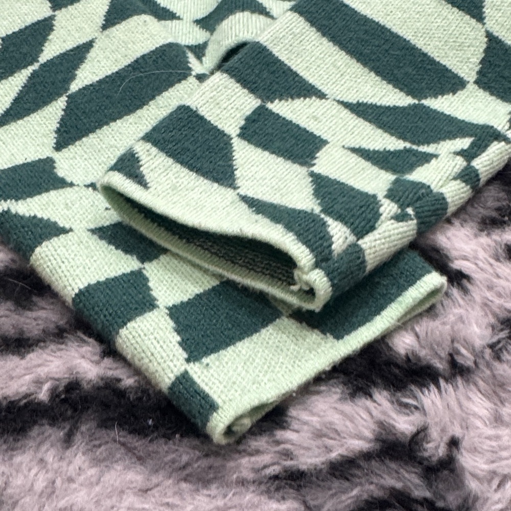 RSQ Green Checkered Crop Top - Picture 5 of 6